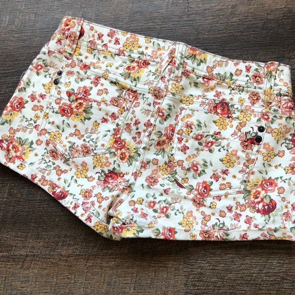 Floral Jean Shorts Mossimo Supply - Picture 5 of 6